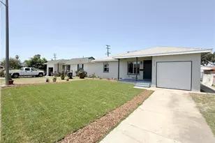 519 S Holly St, Compton, CA 90221 - Photo 2