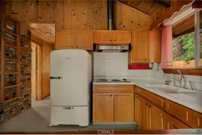 30962 Old City Creek, Running Springs, CA 92382 - Photo 16