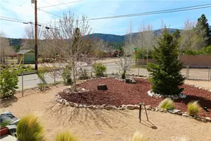 2097 Fox, Big Bear City, CA 92314 - Photo 12