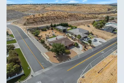 13740 Hidden Valley, Victorville, CA 92395 - Photo 28