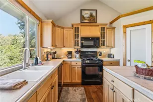 1232 Aleutian Dr, Lake Arrowhead, CA 92352 - Photo 14