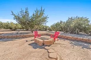 6976 Cataba, Oak Hills, CA 92344 - Photo 32