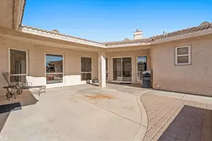 6976 Cataba, Oak Hills, CA 92344 - Photo 38