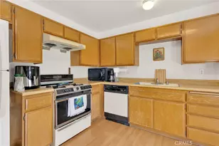 13150 Heritage Dr, Victorville, CA 92392 - Photo 14