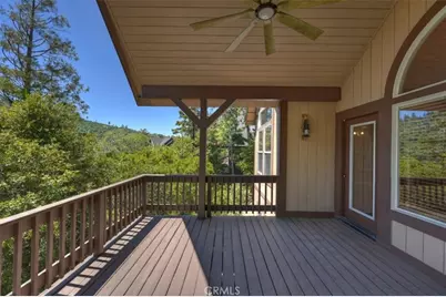 992 Sandalwood, Lake Arrowhead, CA 92352 - Photo 6