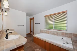 992 Sandalwood, Lake Arrowhead, CA 92352 - Photo 30
