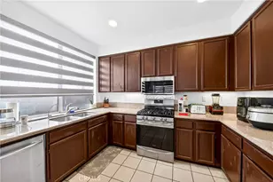 9123 Blue Flag St, Corona, CA 92883 - Photo 16