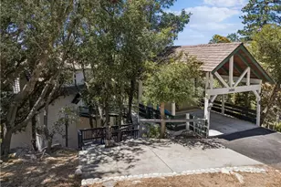 26565 Kings Ct, Lake Arrowhead, CA 92352 - Photo 4