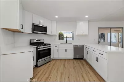 1462 Rainbrook Way, Corona, CA 92882 - Photo 12