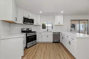 1462 Rainbrook Way, Corona, CA 92882 - Photo 12