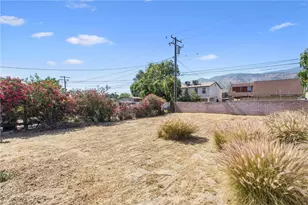 244 E 42nd St, San Bernardino, CA 92404 - Photo 16