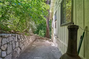805 Knight Ct, Lake Arrowhead, CA 92352 - Photo 4