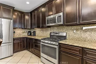 28575 Cherokee Rose, Highland, CA 92346 - Photo 12