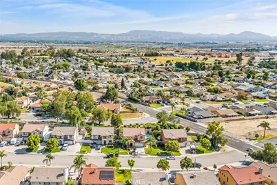 28575 Cherokee Rose, Highland, CA 92346 - Photo 40