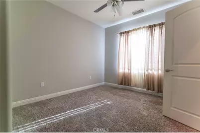 14978 Palm, Hesperia, CA 92345 - Photo 32