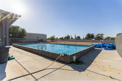 14978 Palm, Hesperia, CA 92345 - Photo 24