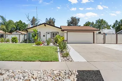 871 W Francis, Corona, CA 92882 - Photo 2
