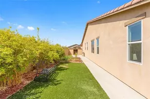 2690 Santa Fiora Dr, Corona, CA 92882 - Photo 34