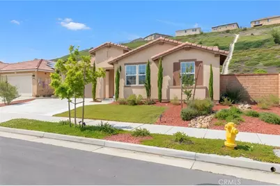 2690 Santa Fiora Drive, Corona, CA 92882 - Photo 6