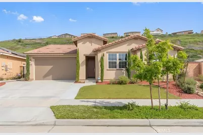 2690 Santa Fiora Drive, Corona, CA 92882 - Photo 4