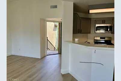 2612 Avenida Del Vista #203, Corona, CA 92882 - Photo 10