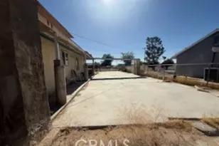 36827 Hillview Rd, Hinkley, CA 92347 - Photo 8