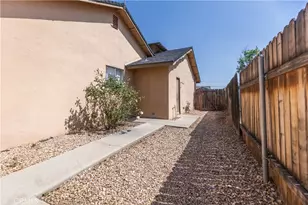 35250 Santa Rosa Dr, Yucaipa, CA 92399 - Photo 30