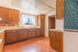 35250 Santa Rosa Dr, Yucaipa, CA 92399 - Photo 12
