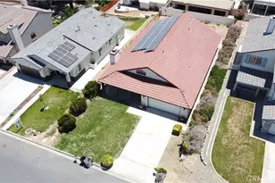 17735 Vista Point, Victorville, CA 92395 - Photo 2