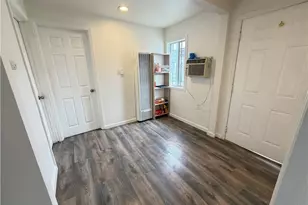 1249 W 90th Pl, Los Angeles, CA 90044 - Photo 12