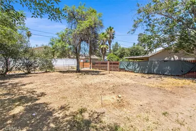202 E 18th Street, San Bernardino, CA 92404 - Photo 34