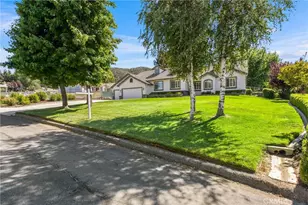 13747 Meadow View Ln, Yucaipa, CA 92399 - Photo 6