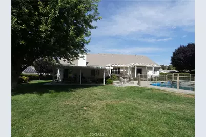 13747 Meadow View Lane, Yucaipa, CA 92399 - Photo 8