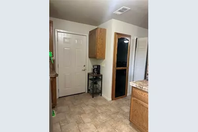 9181 Visalia, Lucerne Valley, CA 92356 - Photo 30