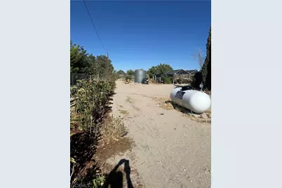9181 Visalia, Lucerne Valley, CA 92356 - Photo 10