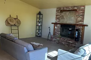 9181 Visalia, Lucerne Valley, CA 92356 - Photo 22