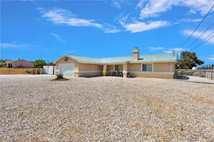 17908 Yucca, Hesperia, CA 92345 - Photo 32