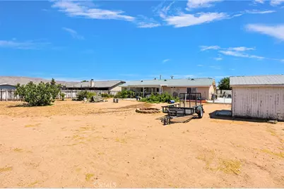 17908 Yucca, Hesperia, CA 92345 - Photo 22