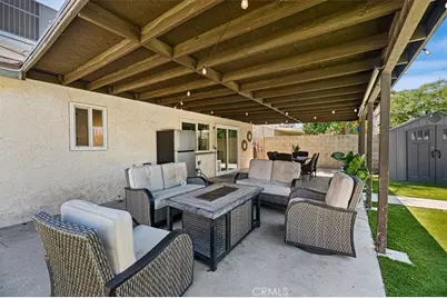 18054 Granada, Fontana, CA 92335 - Photo 8