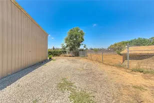 12842 14th St, Yucaipa, CA 92399 - Photo 42