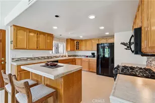 28597 Saginaw Ct, Lake Arrowhead, CA 92352 - Photo 10
