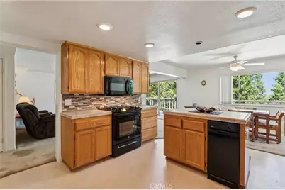 28597 Saginaw Court, Lake Arrowhead, CA 92352 - Photo 12