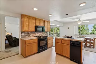 28597 Saginaw Ct, Lake Arrowhead, CA 92352 - Photo 12