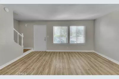 164 Lexington, Costa Mesa, CA 92626 - Photo 2
