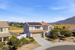114 Snowberry Ct, San Jacinto, CA 92583 - Photo 2