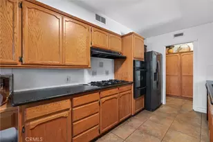4194 Euclid Ct, Riverside, CA 92504 - Photo 10