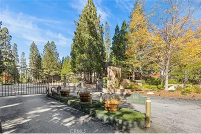 180 Grass Valley, Lake Arrowhead, CA 92352 - Photo 2