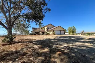 16770 Rocky Glen, Lake Mathews, CA 92570 - Photo 2