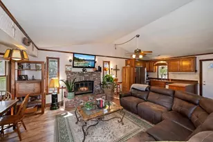 32988 Arrowbear Dr, Arrowbear, CA 92382 - Photo 14