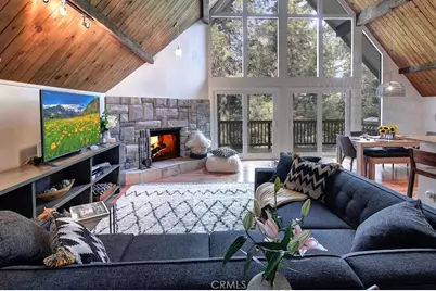 422 Klamath, Lake Arrowhead, CA 92352 - Photo 2